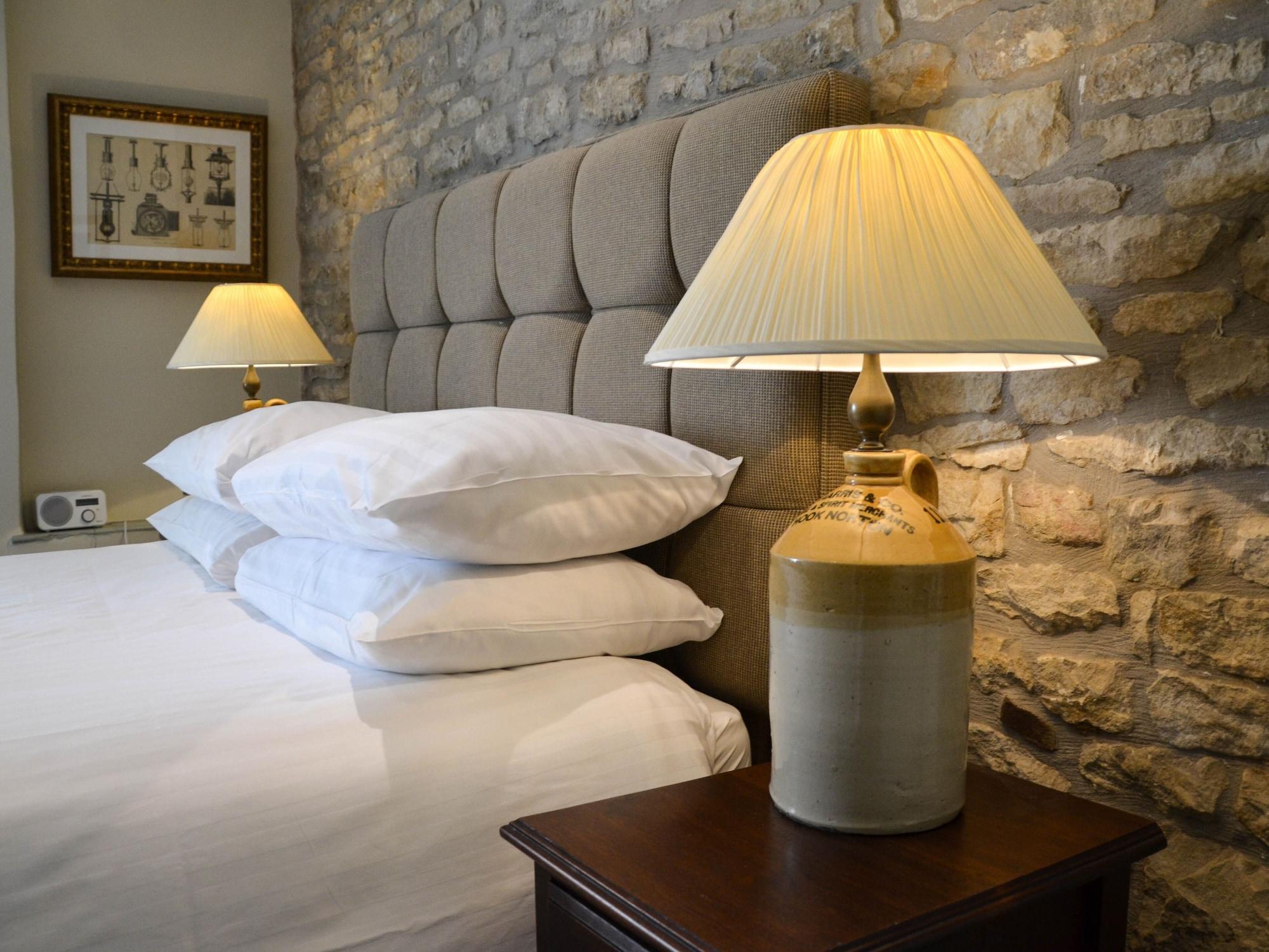 Hotel The Fox à Chipping Norton Extérieur photo