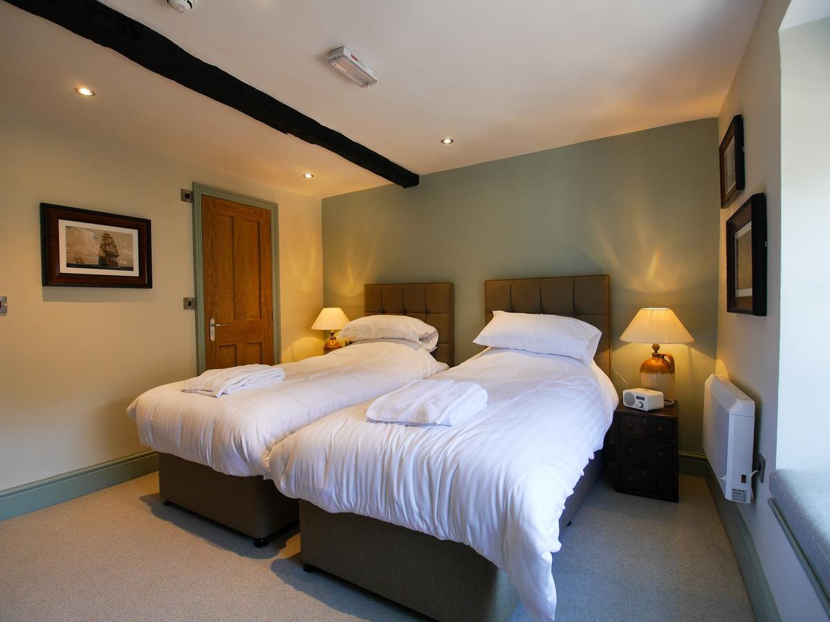 Hotel The Fox à Chipping Norton Extérieur photo