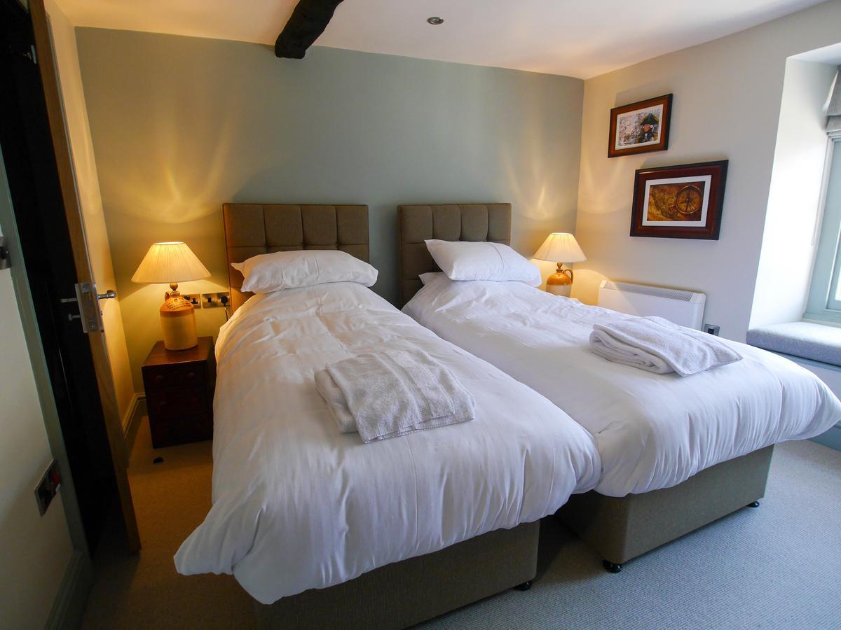 Hotel The Fox à Chipping Norton Extérieur photo