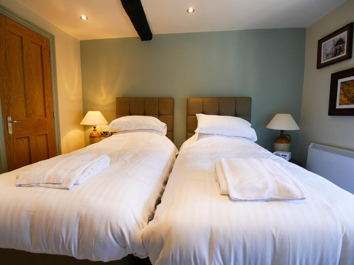 Hotel The Fox à Chipping Norton Extérieur photo